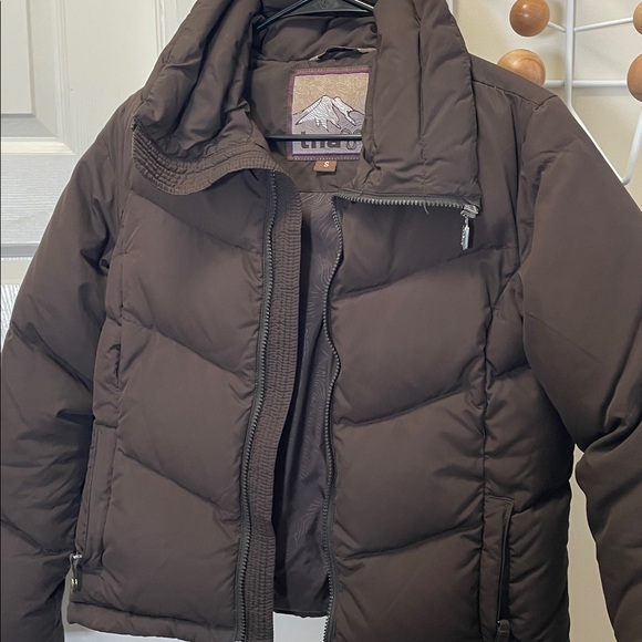 Aritzia - TNA - Bear Paw Classic Cropped Puffer Jacket Dark Brown S - Picture 2 of 12